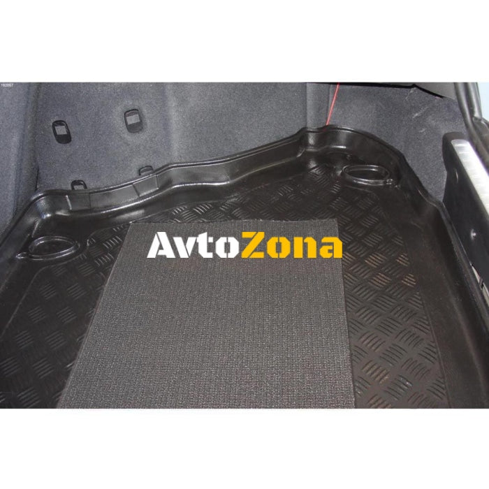 Анти плъзгаща стелка за багажник Alfa Romeo GT (2004-2010) CP/3 without soundsystem - Avtozona