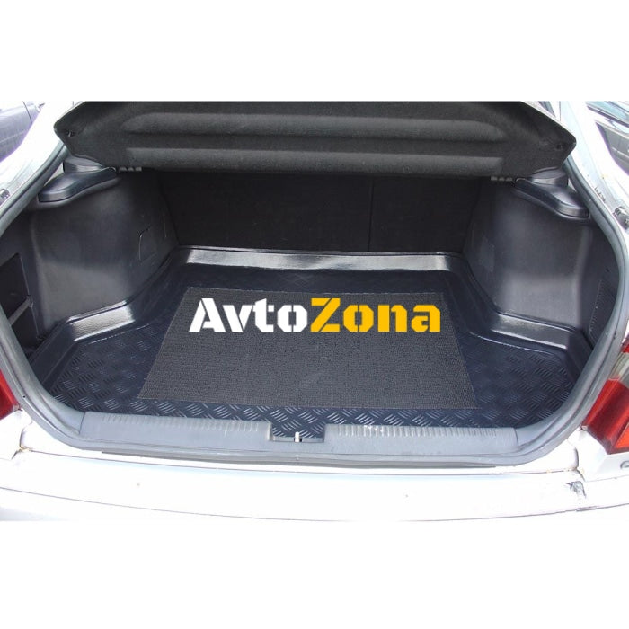 Анти плъзгаща стелка за багажник за багажник за Mitsubishi Carisma (2000-2005) 5 doors - Avtozona