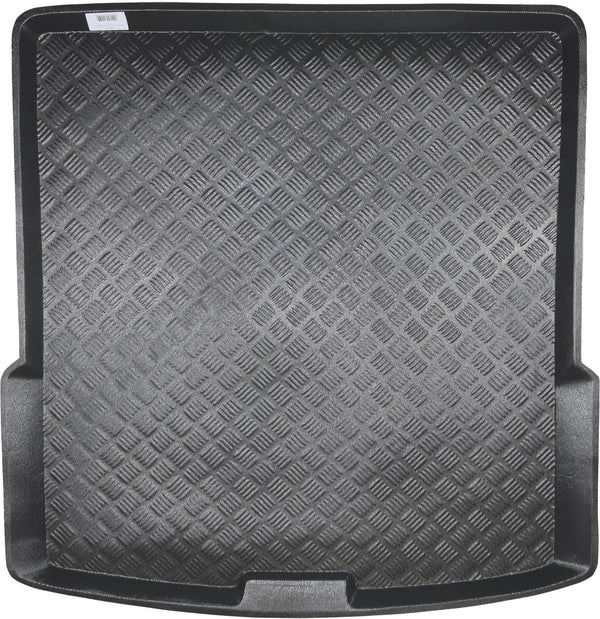 Стелка за багажник MIX-PLAST за Chrysler 300C Комби (2004–2010)