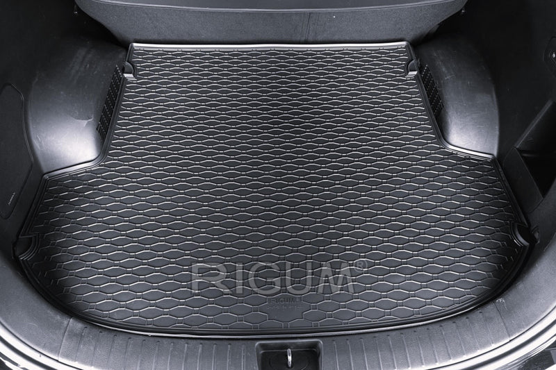 Гумена стелка за багажник Rigum за Hyundai Santa Fe 5 места (2019-2023)