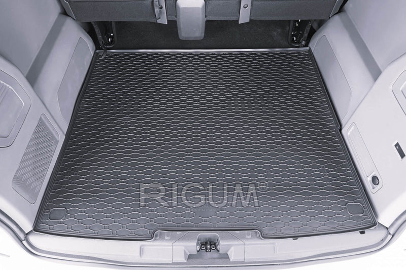 Гумена стелка Rigum за багажник за Ford Transit Custom (2024+), Volkswagen T7 Caravelle (2025+) – 1 част, черна