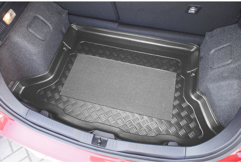 Стелка за багажник Aristar за Toyota Auris II (01.2013 – 12.2018) Хечбек 5 врати с багажник в долно положение