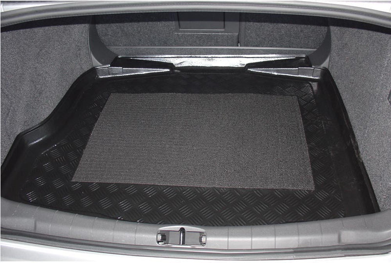 Стелка за багажник Aristar Standard Line за Opel Vectra III C Седан / Хечбек (2002–2008)