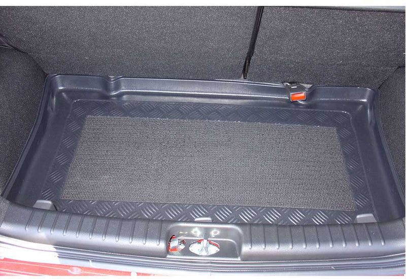 Стелка за багажник ARISTAR за Chevrolet Aveo T200/T250 / Aveo Classic Hatchback (2008-2011)