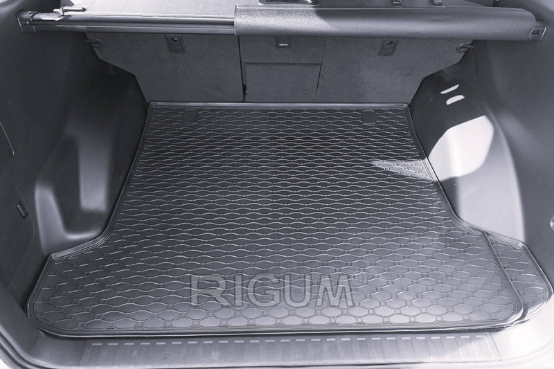 Гумена стелка за багажник Rigum за Toyota Land Cruiser 150 (2009-2023) – 5 места