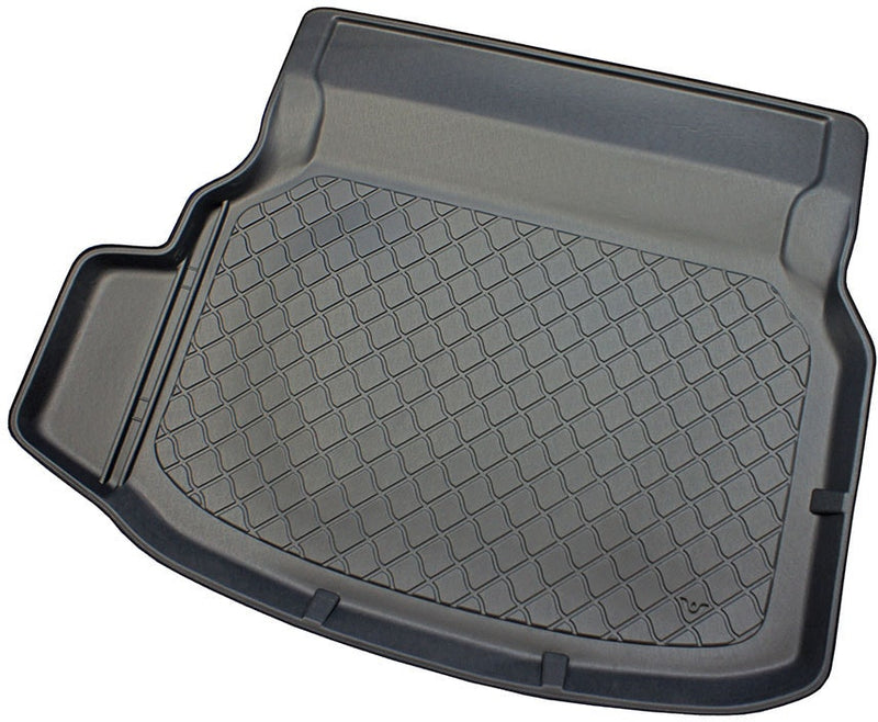 Стелка за багажник ARISTAR Guardliner за Mercedes C-Class W204 (04.2007–02.2014) Седан 4 врати със сгъваеми задни седалки и лява вдлъбнатина