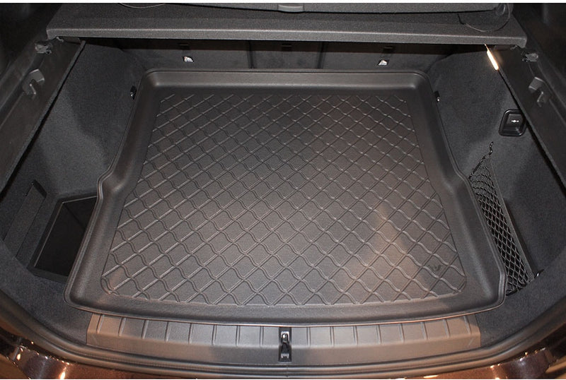 Стелка за багажник Aristar за BMW X1 F48 SUV 5 врати (2015-2022) – при непълно сгъване на задната седалка