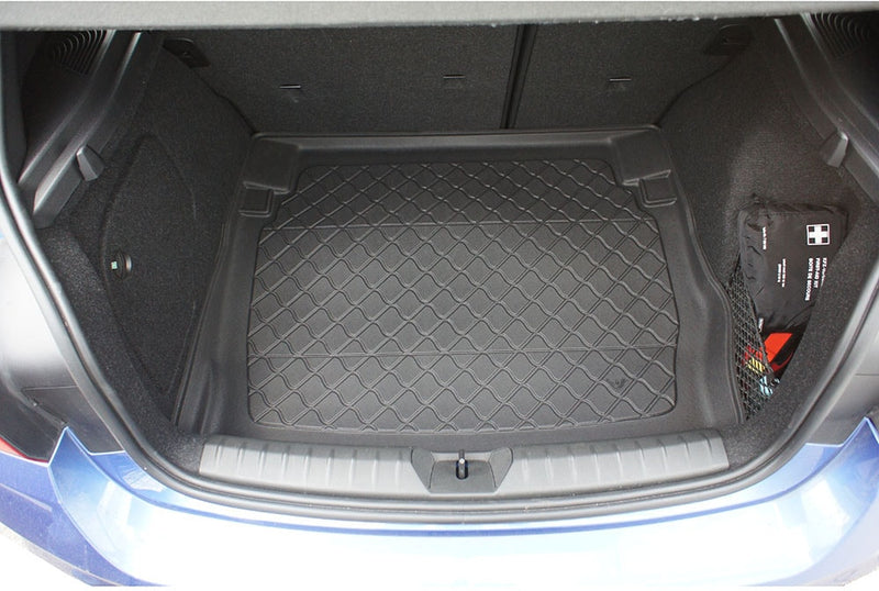 Стелка за багажник ARISTAR за BMW 1 F20/F21 Хечбек 3/5D (2011-2019)