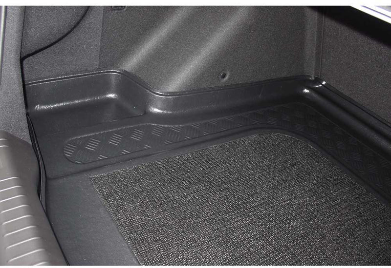 Стелка за багажник ARISTAR за Chevrolet Cruze Sedan (2009–2011)