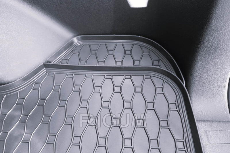 Гумена стелка за багажник Rigum за Toyota Land Cruiser 150 (2009-2023) – 5 места