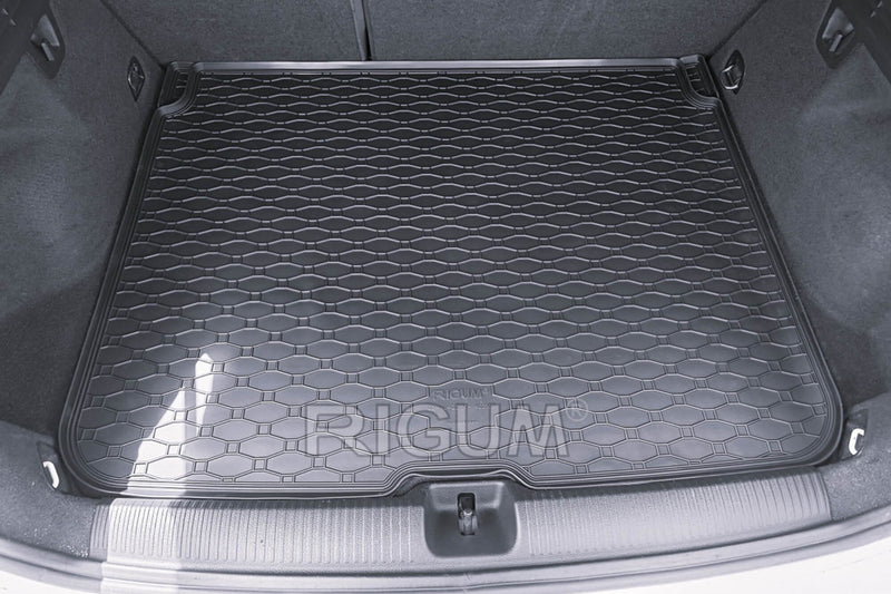 Гумена стелка за багажник Rigum за Audi Q2 (2016+)