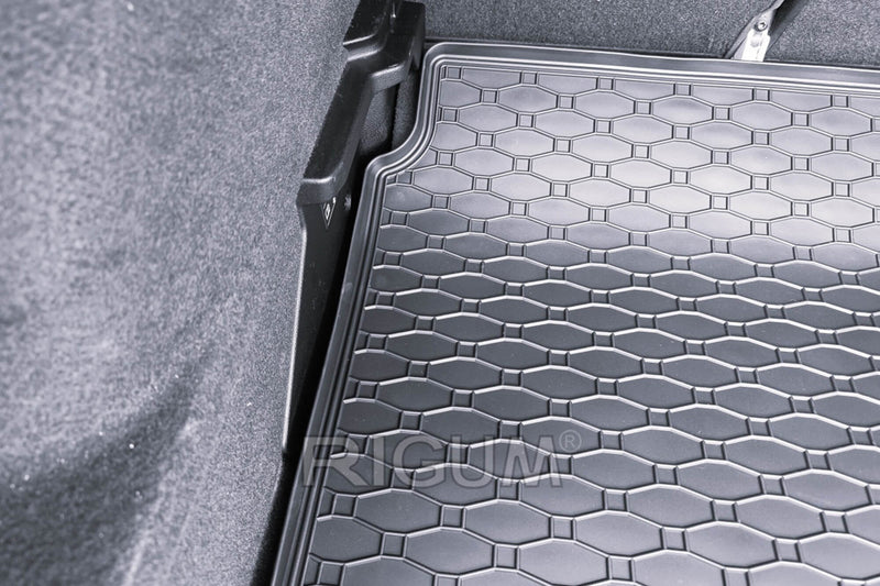 Гумена стелка за багажник Rigum за Audi Q2 (2016+)