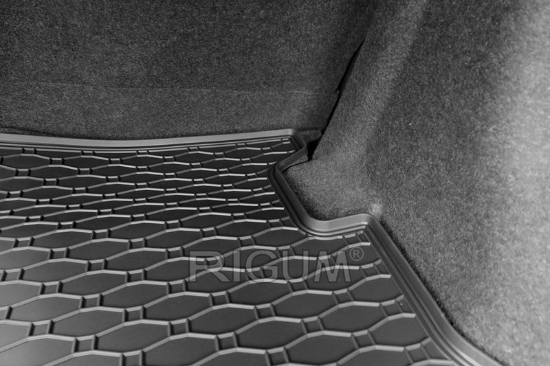 Гумена стелка за багажник Rigum Toyota Corolla седан (2013+)