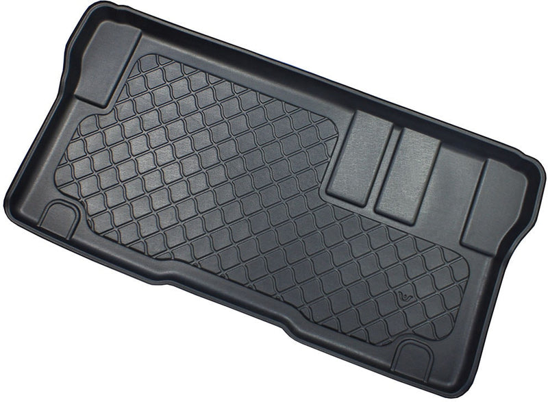 Стелка за багажник Aristar Guardliner за Opel Zafira Life Medium (от 03.2019) BAH 5 врати, пътническа версия с 3-ти ред седалки