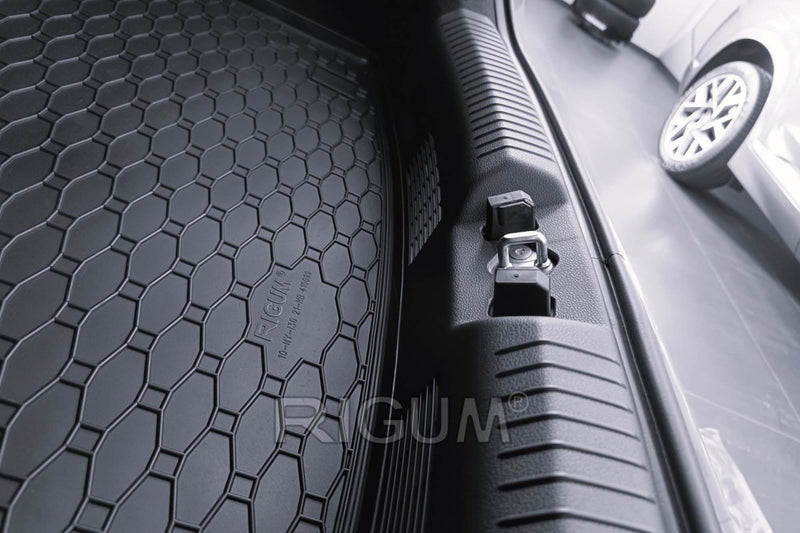 Гумена стелка за багажник Rigum за Hyundai i30 (2021+) хечбек MHEV