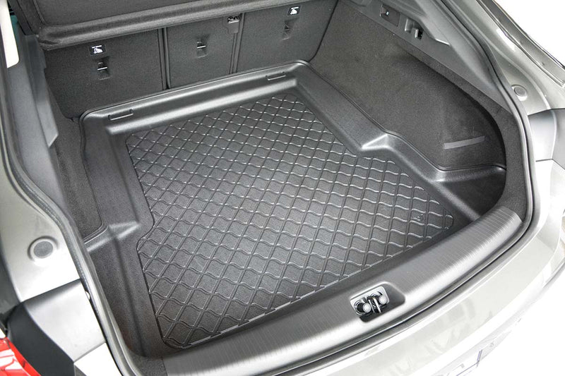 Стелка за багажник Aristar за Opel Insignia B (06.2017+) Grand Sport / Седан (4-врати)