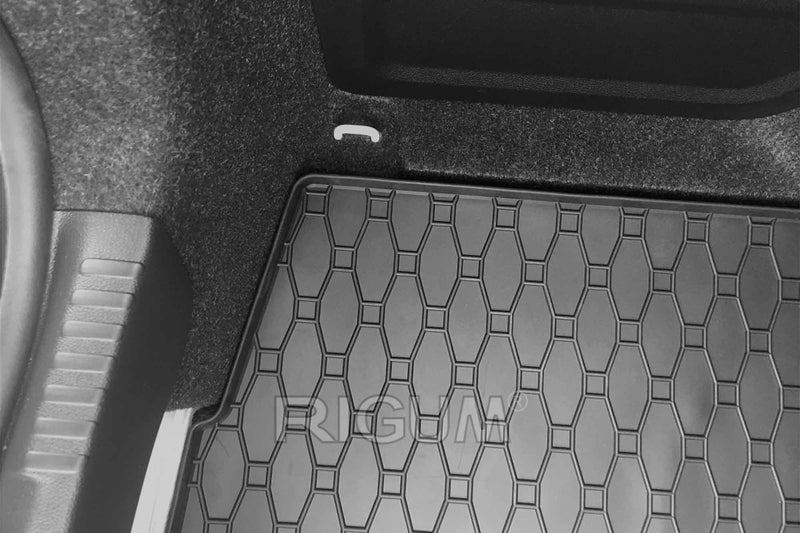 Гумена стелка за багажник Rigum за Skoda Rapid (2012-2019)