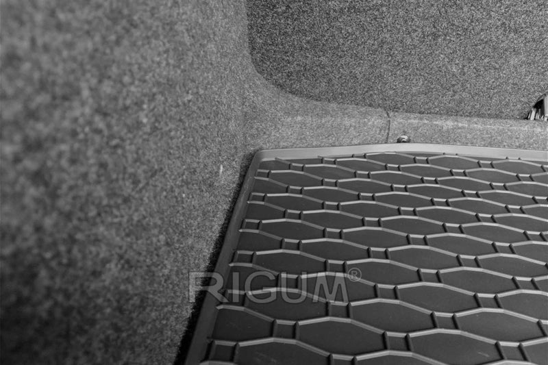 Гумена стелка за багажник Rigum за Skoda Octavia III седан (2013-2019)