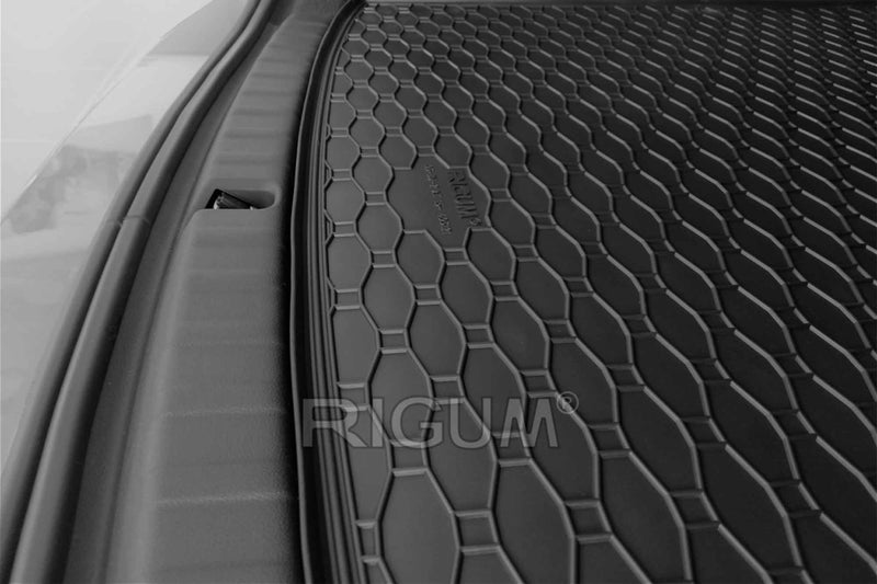 Гумена стелка за багажник Rigum за BMW 2 F45 PHEV (2015+) / U06 Active Tourer (2022+)