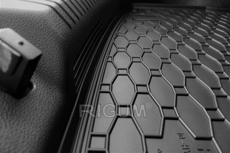 Гумена стелка за багажник Rigum за Hyundai i30 хечбек (2017+)