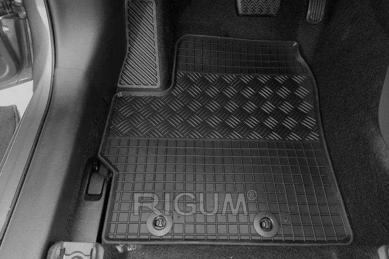 Гумени стелки Rigum за Toyota Yaris / Yaris Hybrid (2020+)