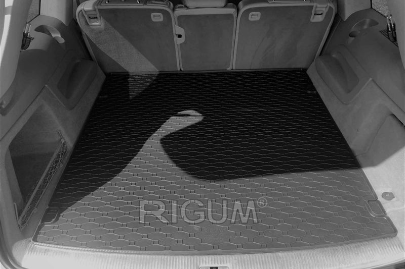 Гумена стелка за багажник Rigum за Audi Q7 (2006–2015), 5 или 7 места (спуснат трети ред)