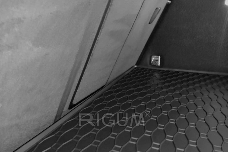 Гумена стелка за багажник Rigum за Audi Q3 (2011–2018) с малка резервна гума