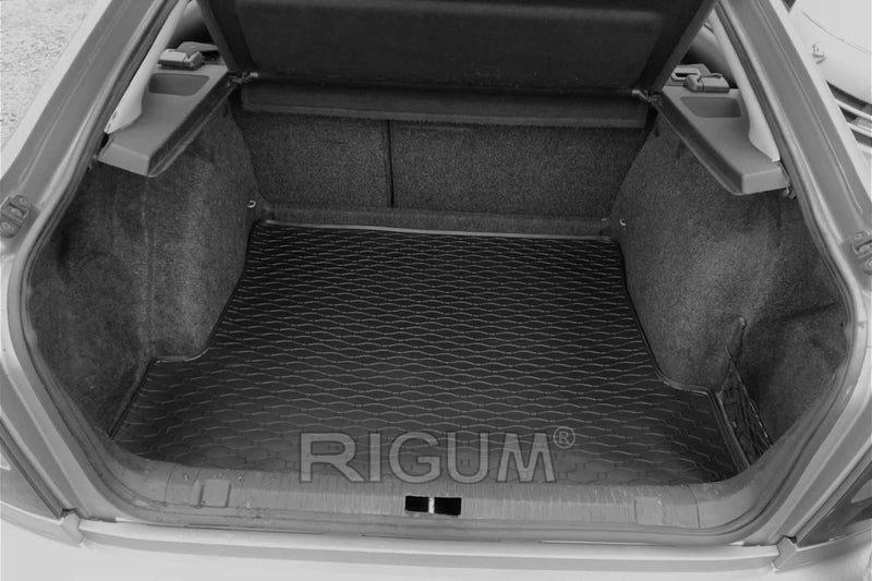 Гумена стелка за багажник Rigum за Skoda Octavia I седан (1996-2004)