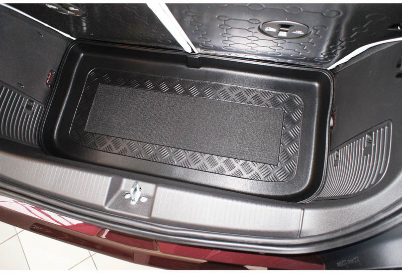 Стелка за багажник ARISTAR за Opel Adam Хечбек 3 врати (2013.01–2019.05)
