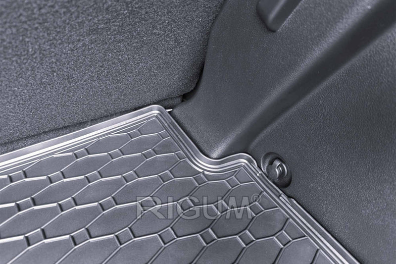 Гумена стелка за багажник Rigum за Hyundai i20 (2020+) Хечбек универсално положение