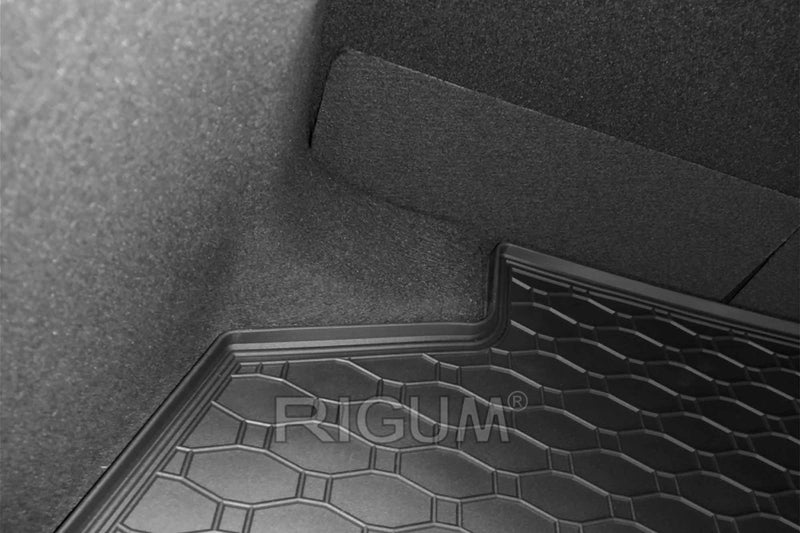 Гумена стелка за багажник Rigum за Toyota Corolla седан (2019+)