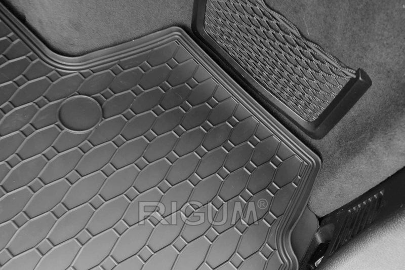 Гумена стелка за багажник Rigum за BMW серия 3 F31 комби (2011-2019)