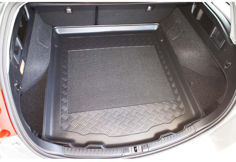 Стелка за багажник Aristar за Toyota Auris II (07.2013 – 12.2018) Touring Sports / Комби 5 врати с багажник в долно положение