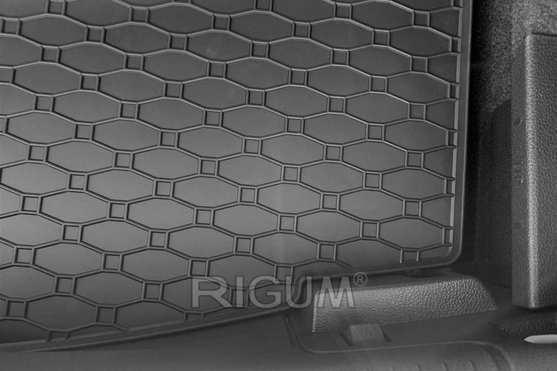 Гумена стелка за багажник Rigum за VW Golf 7 хечбек (2012–2019) – долно положение