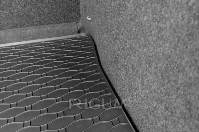 Гумена стелка за багажник Rigum за Skoda Octavia I седан (1996-2004)