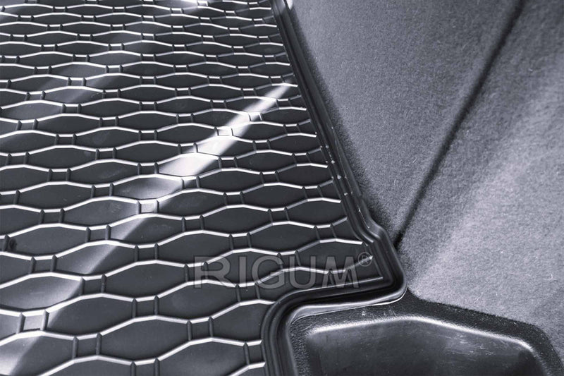 Гумена стелка за багажник Rigum за BMW X3 F25 (2011-2017)