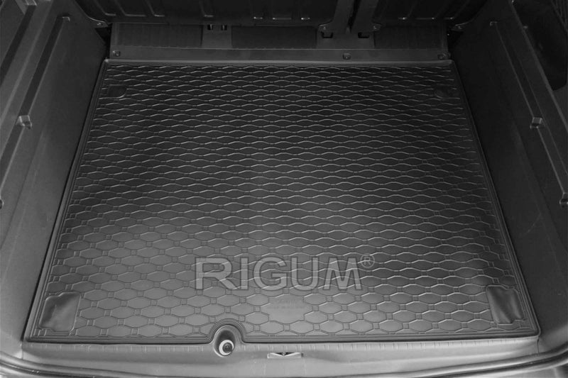 Гумена стелка за багажник Rigum за Toyota ProAce City (2020+) – Къса база / 5 места / черна