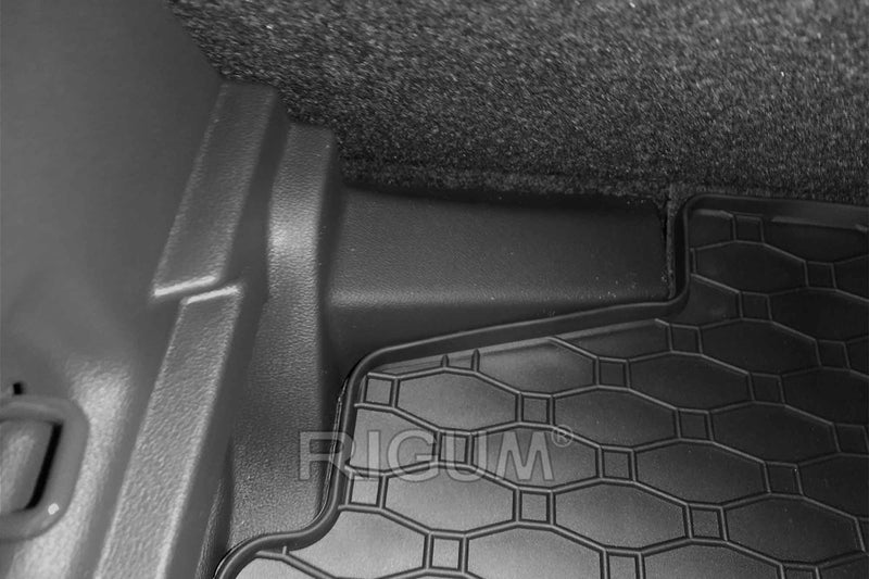 Гумена стелка за багажник Rigum за Skoda Fabia хечбек (2021+)