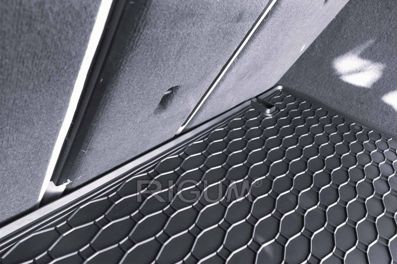 Гумена стелка за багажник Rigum за BMW X3 F25 (2011-2017)