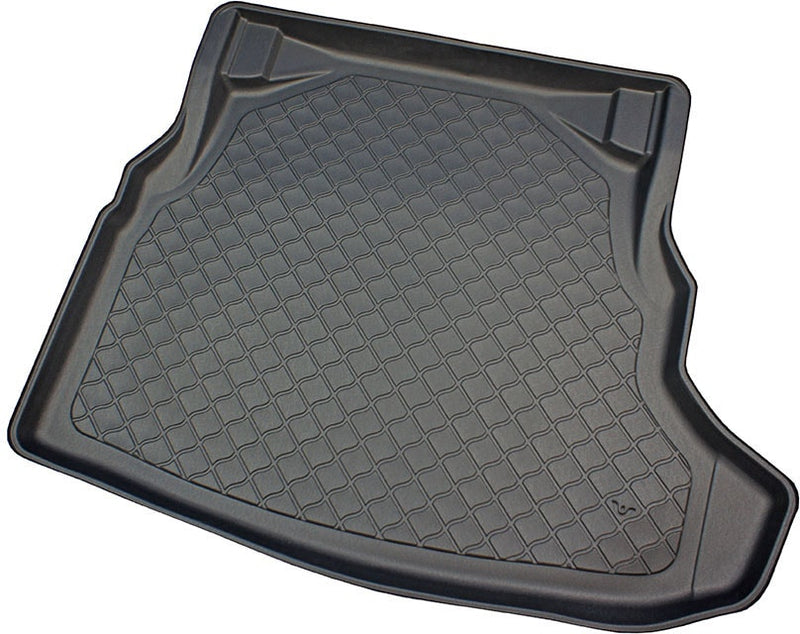 Стелка за багажник ARISTAR Guardliner за Mercedes C-Class W205 SD (03.2014-2020) Седан 4 врати с несгъваеми задни седалки