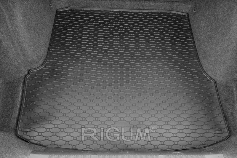 Гумена стелка за багажник Rigum за Skoda Octavia II седан (2004-2012)