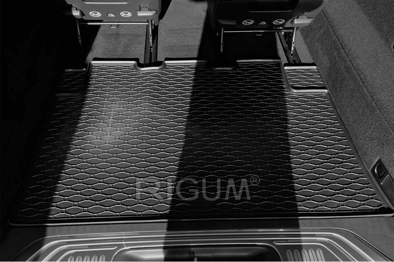 Гумена стелка за багажник Rigum за Mercedes V класа W447 и Vito 8-9 места (2014+)