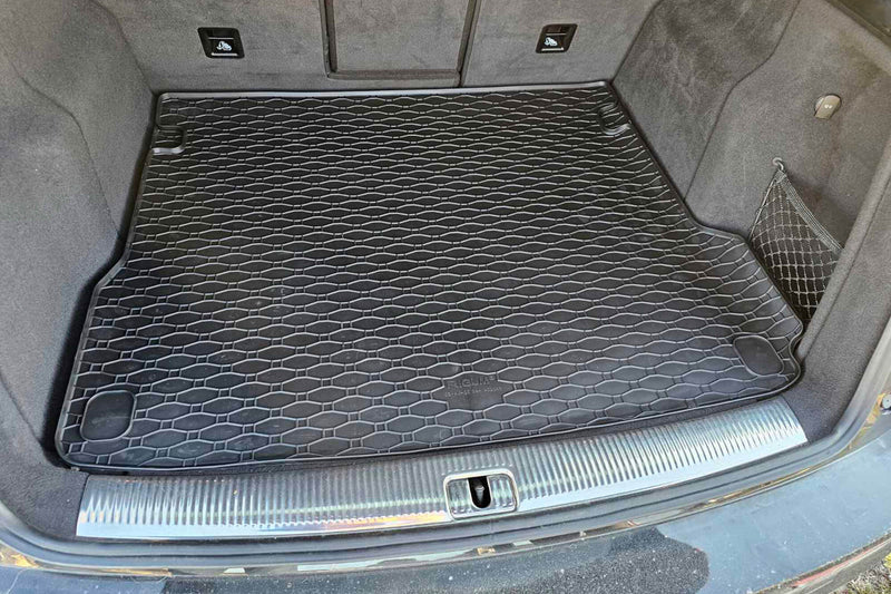 Гумена стелка за багажник Rigum за Audi Q5 (2008–2017)
