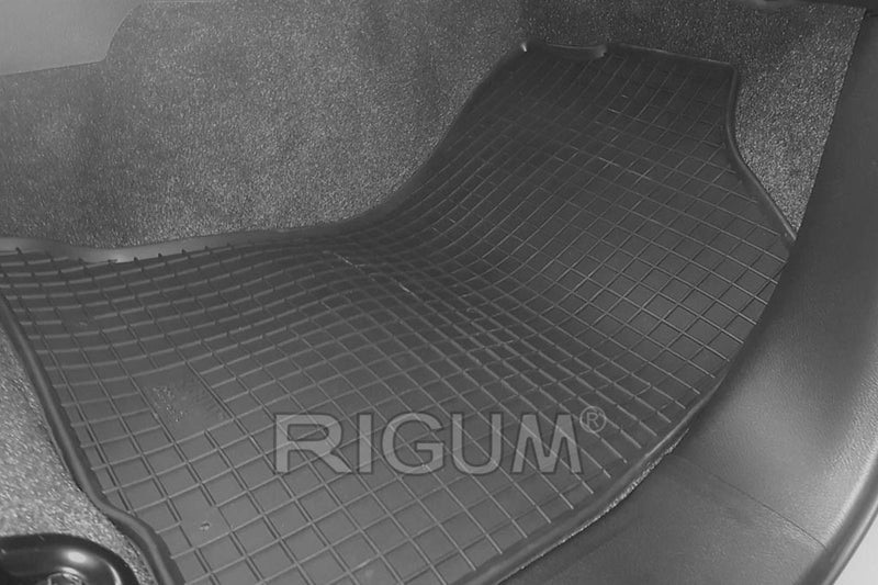 Гумени стелки Rigum за Toyota Hilux с двойна кабина (2016+)