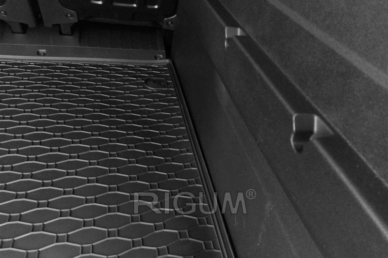 Гумена стелка за багажник Rigum за Toyota ProAce City (2020+) – Къса база / 5 места / черна