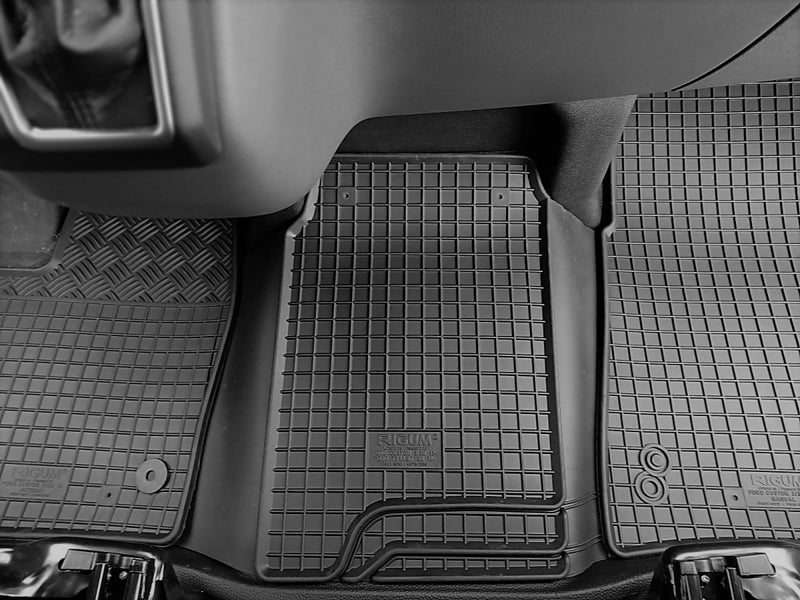 Гумени стелки Rigum за Ford Transit Custom (2020+) автоматик