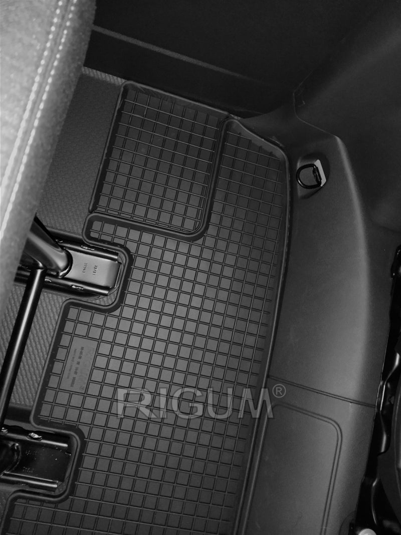 Гумени стелки Rigum за Renault Trafic (2014+) втори ред без подгряване