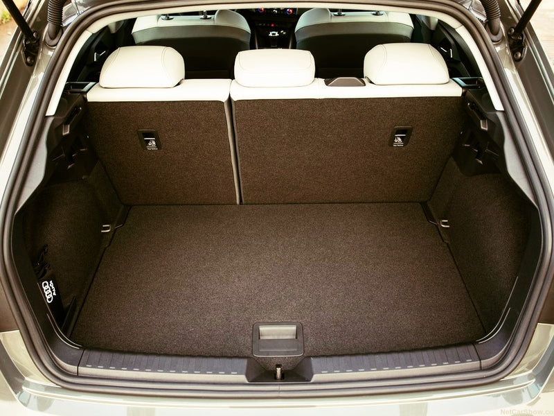 Стелка за багажник Gumarny Zubri за Audi A1 (2018+) горно положение