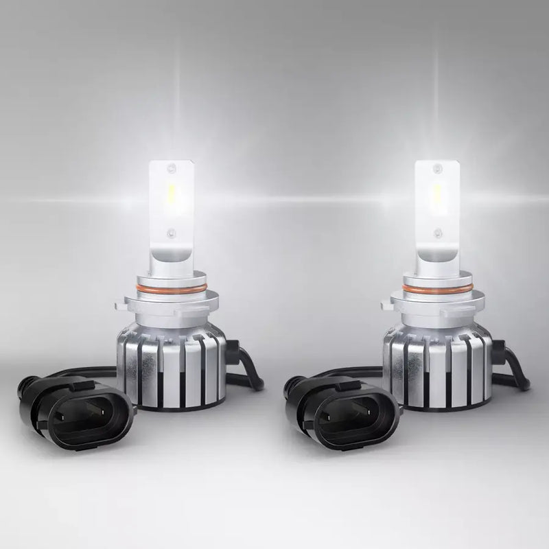 Комплект от 2 бр. Лед Диодни Крушки Osram HB3 / H10 / HIR1 LEDriving HL BRIGHT +300% за фарове 12V