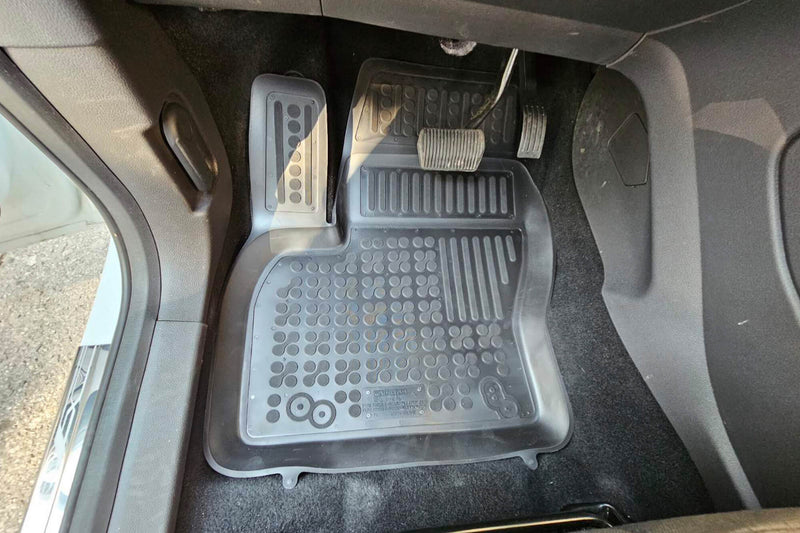 Гумени стелки Rezaw-Plast за Ford C-Max (2003-2019) и Grand C-Max (2010-2019) тип леген